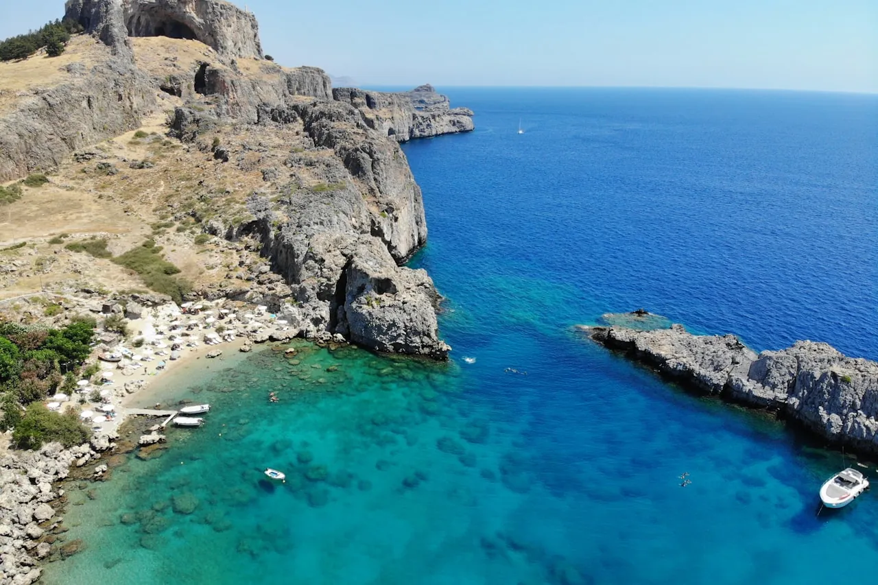 Lindos, Rhodes: Acropolis, Beaches & Village Guide